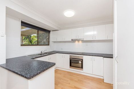 Property photo of 2210 Wynnum Road Wynnum QLD 4178