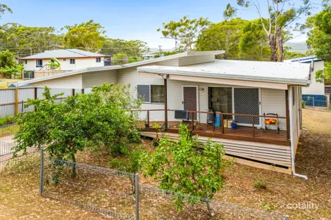 4 Dryandra St, Russell Island, QLD 4184