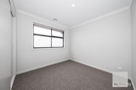 Property photo of 25 Ionica Loop Truganina VIC 3029