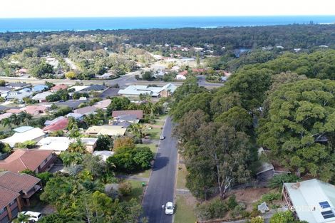 Property photo of 16 Banool Circuit Ocean Shores NSW 2483