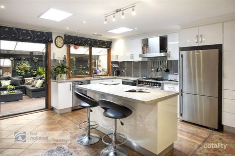 Property photo of 10 Ashcombe Drive Ringwood VIC 3134