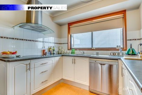 Property photo of 4 Crowe Court Newborough VIC 3825