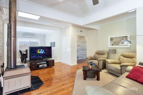 Property photo of 17 Hampstead Way Rathmines NSW 2283