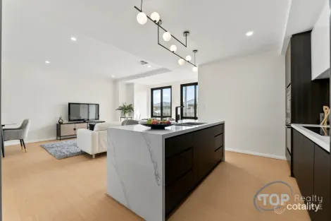 Property photo of 37 Mandora Way Riverton WA 6148