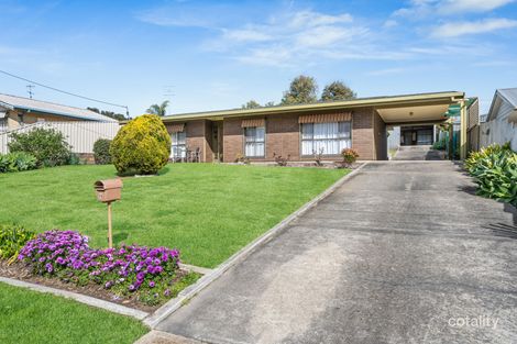 11 Tudor Ave, Victor Harbor, SA 5211