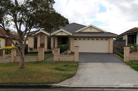 4 Winifred St, Condell Park, NSW 2200