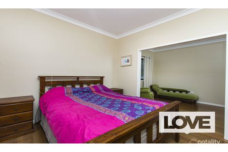 Property photo of 18 Seaham Street Holmesville NSW 2286