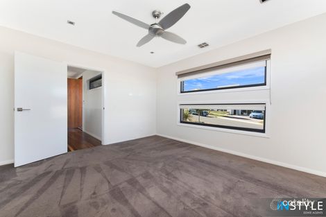 Property photo of 15 Alan Watt Crescent Casey ACT 2913