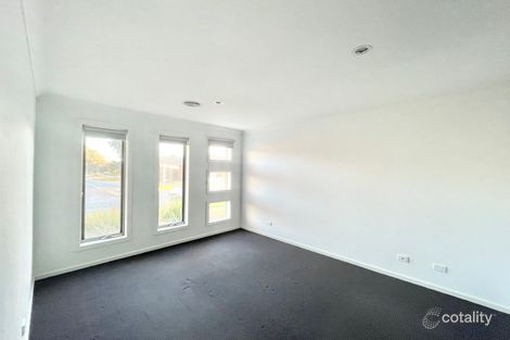 Property photo of 10 Triandra Drive Brookfield VIC 3338