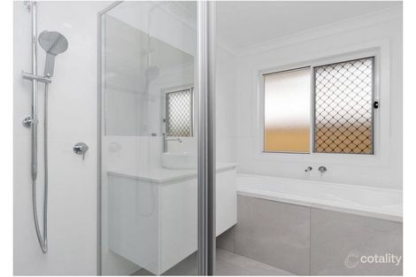 Property photo of 24 Raven Court Park Ridge QLD 4125