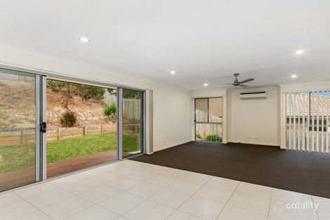 Property photo of 17 Finnin Court Maudsland QLD 4210