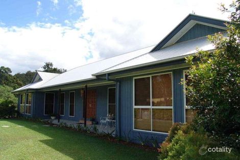 Property photo of 2 Yellowash Court Bonogin QLD 4213