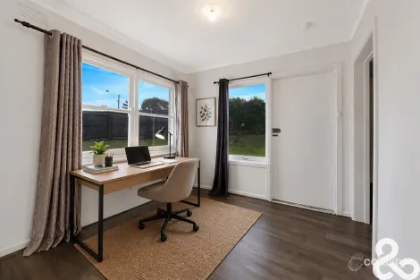 Property photo of 90 Thompsons Road Bulleen VIC 3105
