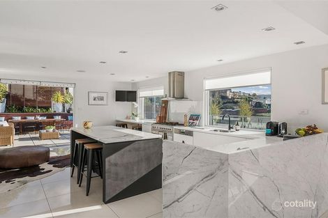 3 Edith Ave, Sandy Bay, TAS 7005