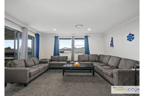 Property photo of 2 Kilcoy Close Armidale NSW 2350
