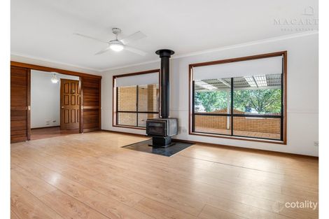 2 Melkin Ave, Glenfield Park, NSW 2650