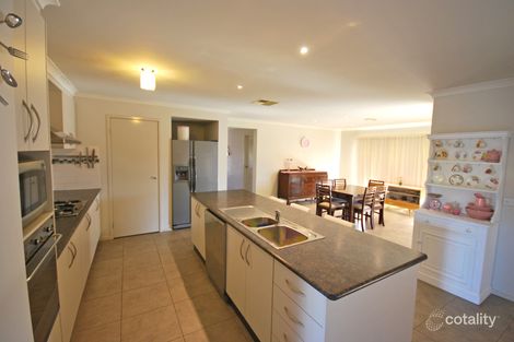 Property photo of 14 Jindabyne Court Kialla VIC 3631