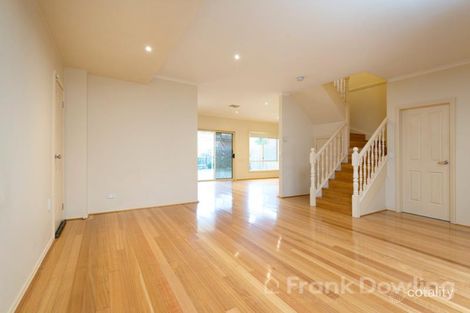 Property photo of 6 Amis Crescent Avondale Heights VIC 3034