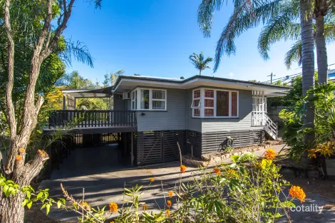 38 Castling St, Stafford, QLD 4053