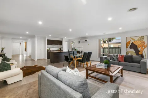 Property photo of 45 Breasley Parkway Point Cook VIC 3030