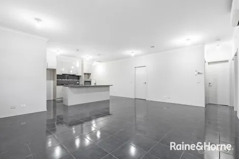 Property photo of 16 Criterion Way Cranbourne East VIC 3977