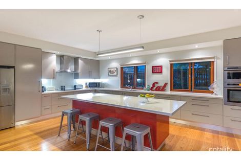 Property photo of 18 Neulans Road Indooroopilly QLD 4068