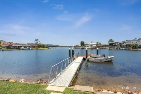 7 Mooring Pl, St Huberts Island, NSW 2257