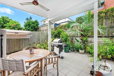 Property photo of 3/41 East Street Camp Hill QLD 4152