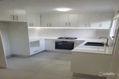 2/51 Greenmeadow Rd, Mansfield, QLD 4122