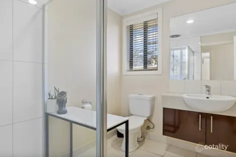 Property photo of 8/4-6 Greenview Circuit Epsom VIC 3551
