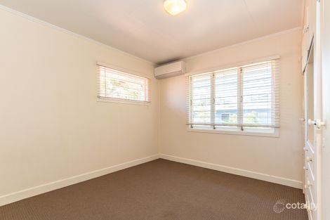 11 Kate St, Woody Point, QLD 4019