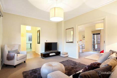 Property photo of 2/18 Calembeena Avenue Hughesdale VIC 3166