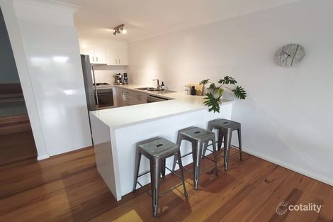 Property photo of 38 Alexander Avenue Kiama Downs NSW 2533