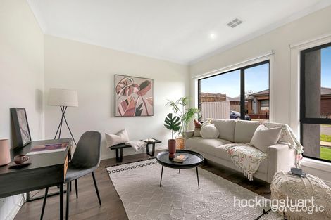 Property photo of 11 Kuringai Way Wollert VIC 3750