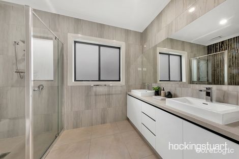 Property photo of 11 Kuringai Way Wollert VIC 3750
