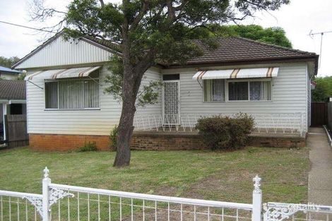 7 Mascot St, Woy Woy, NSW 2256