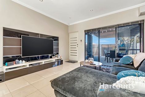 Property photo of 46B Hillsborough Drive Nollamara WA 6061