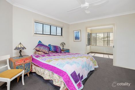 Property photo of 1/3 Coastal View Drive Tallwoods Village NSW 2430