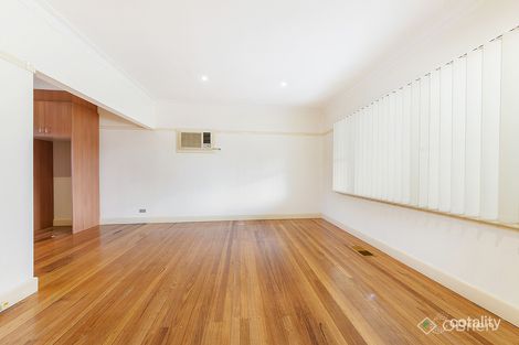 Property photo of 52 East Esplanade St Albans VIC 3021