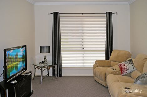 Property photo of 7 Gardenia Place Bridgeman Downs QLD 4035