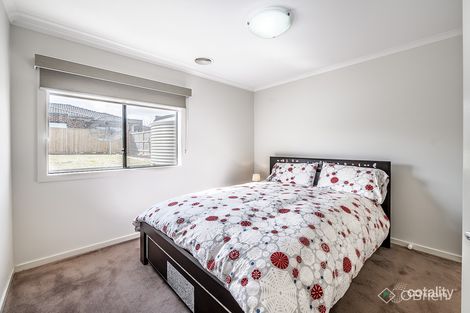 Property photo of 6 Bronson Circuit Cranbourne North VIC 3977