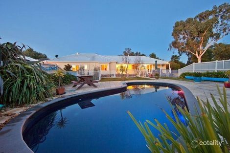 17 Sandstone Island Cir, Bittern, VIC 3918