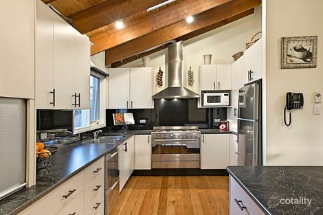 Property photo of 9 Arcadia Way Eltham North VIC 3095