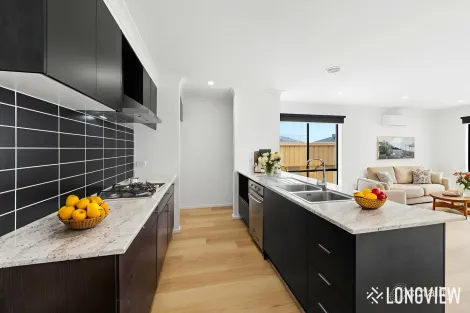 32 Seraphina Dr, Wyndham Vale, VIC 3024