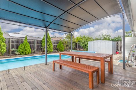 Property photo of 32 Fred Pham Crescent Doolandella QLD 4077