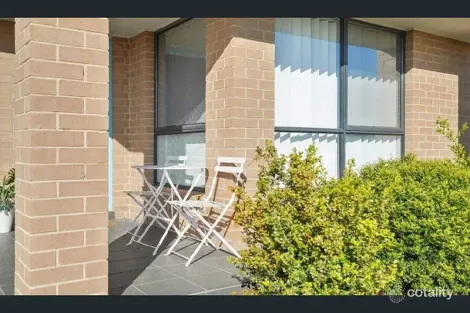 Property photo of 13 Croft Close Thornton NSW 2322