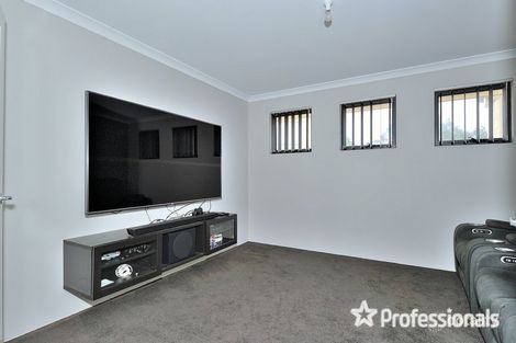 Property photo of 1/4 Hurd Road Bullsbrook WA 6084