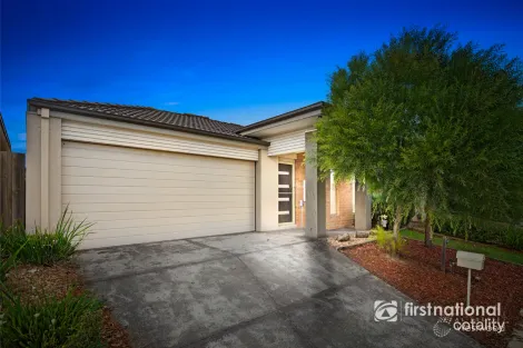 Property photo of 30 Pillar Road Wyndham Vale VIC 3024