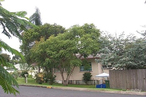 65 Deakin Ave, Southport, QLD 4215