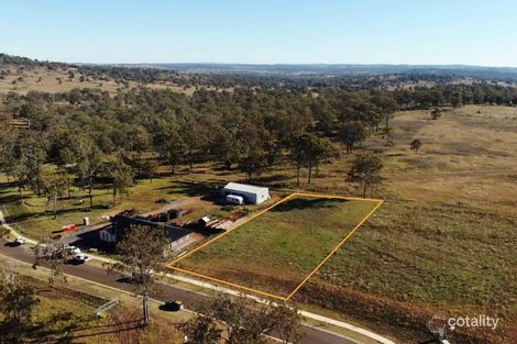 Property photo of 24 Daintree Crescent Meringandan West QLD 4352